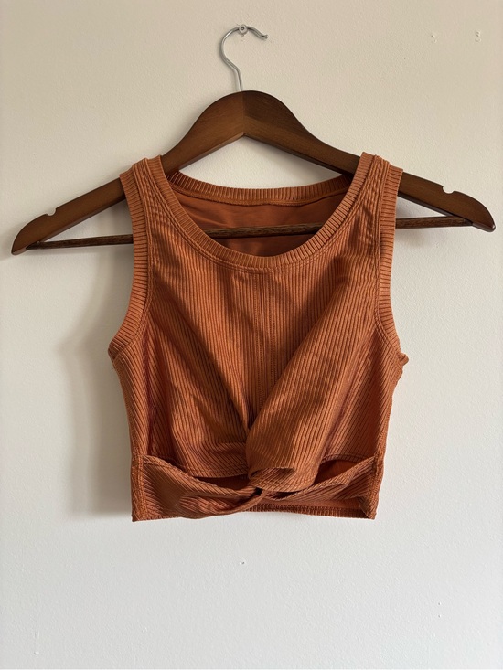 offline by aerie Tops - aerie Ribbed Twist-Front Crop Tank in Rust Orange